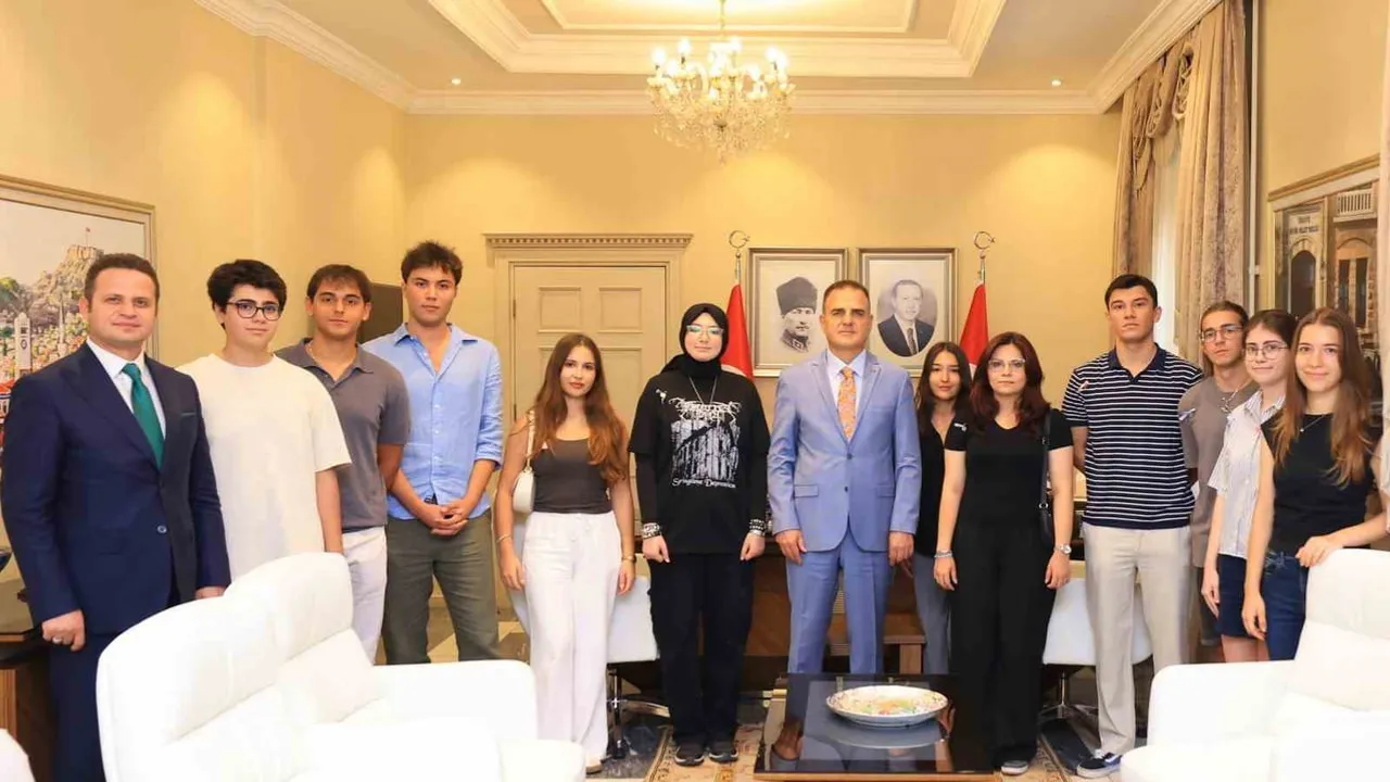 Başarı ekip işi: gençler Türkiye yüzyılını inşa edecek