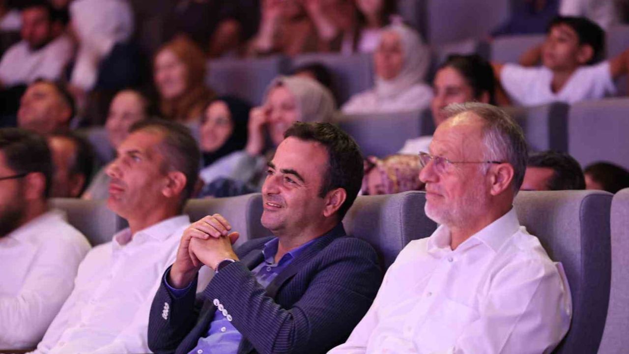 Başiskele'de yaz okulu sona erdi: çocuklara milli ve manevi değerler aktarıldı