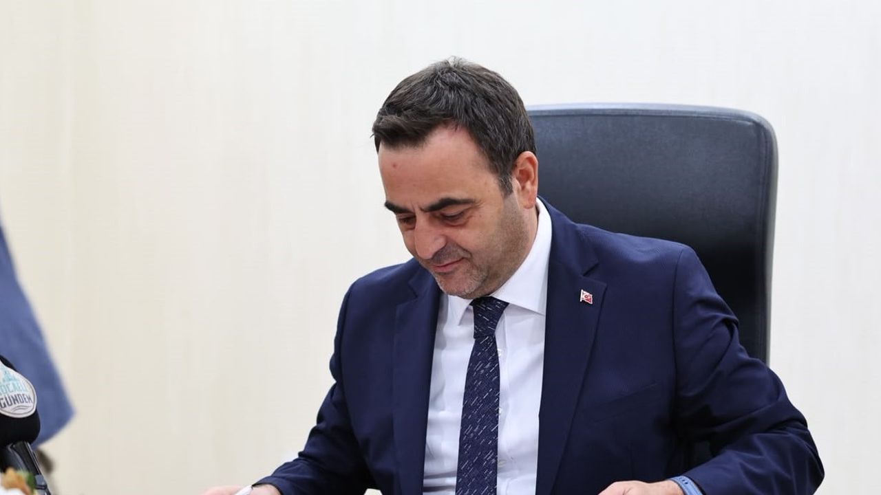 Başiskele'ye eğitim yatırımı: 24 sınıflı yeni ilkokulun protokolü imzalandı