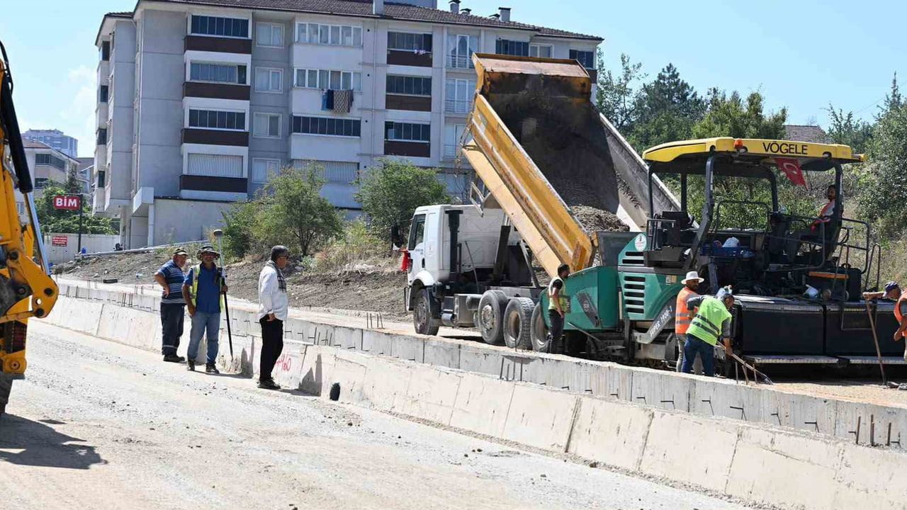 Başkan Çetinkaya Halim Deresi'nde sel riskini azaltacak, Esentepe rampasını yeniledi