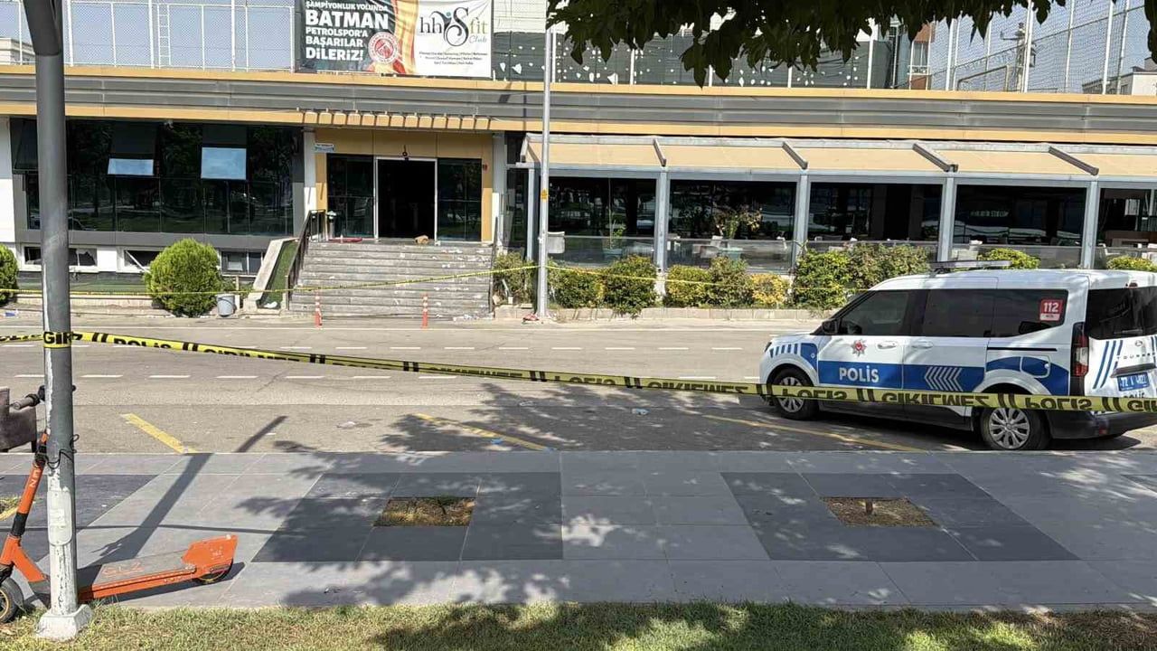 Batman'daki spor salonu yangınında 4 gözaltı