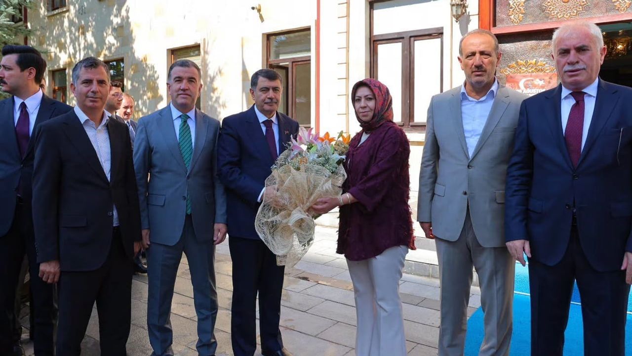 Bayburt’ta insan hakları odağı: TİHEK başkanı Vasip Şahin’in ziyaretinde kurumlar bir araya geldi