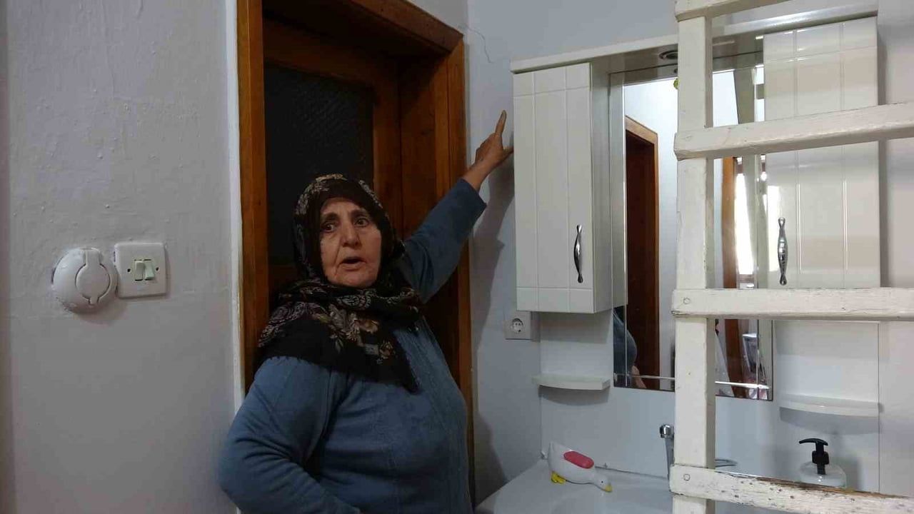 Bayburt'ta temelden çıkan su evleri tehdit ediyor, aileler kalıcı çözüm istiyor