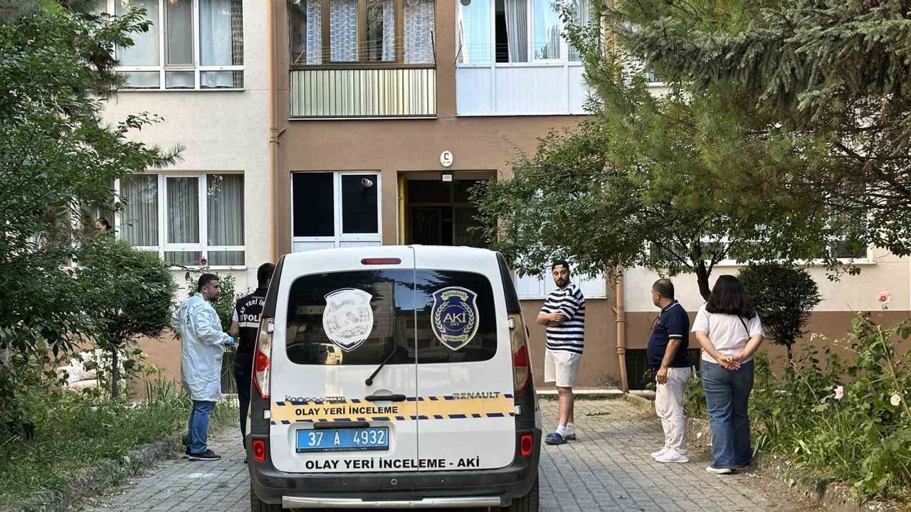 Beşinci kattan düşen 4 yaşındaki çocuk hastanede kritik durumda