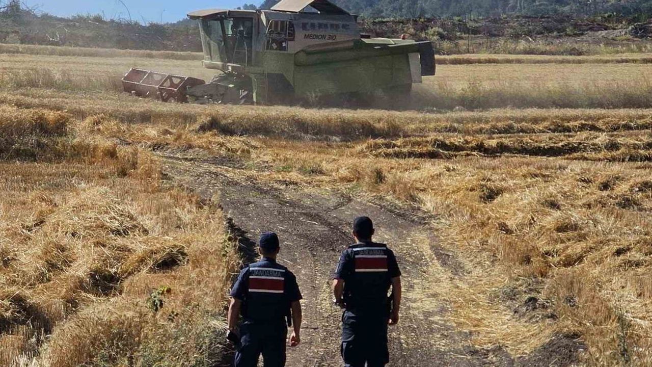Biçerdöverlerin bakımına dikkat: Bilecik jandarmasından yangın uyarısı