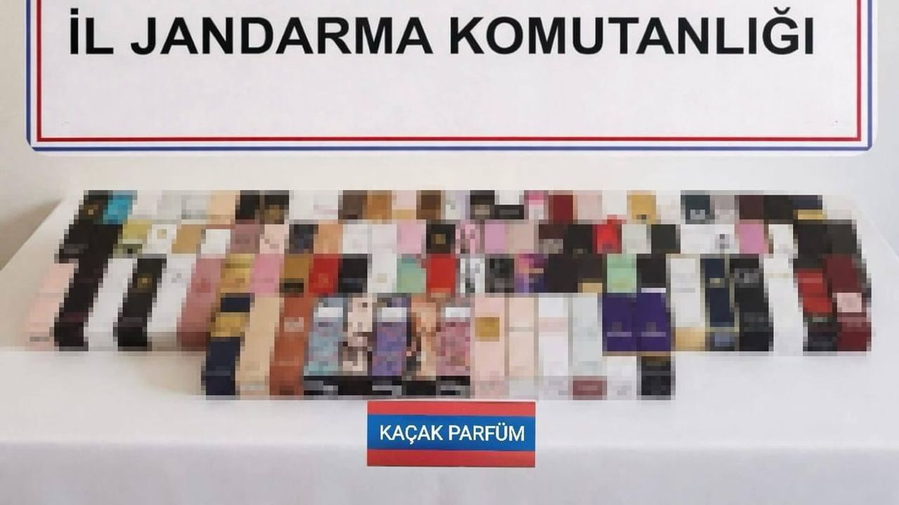 Bilecik'te çanta içindeki servet: 300 bin liralık kaçak parfüm ele geçirildi