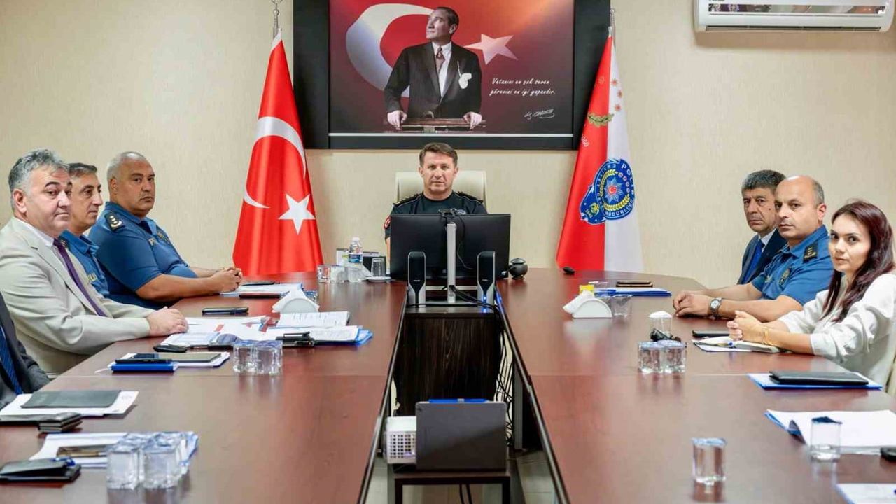 Bilecik'te emniyet güçleri aylık asayiş raporunu masaya yatırdı