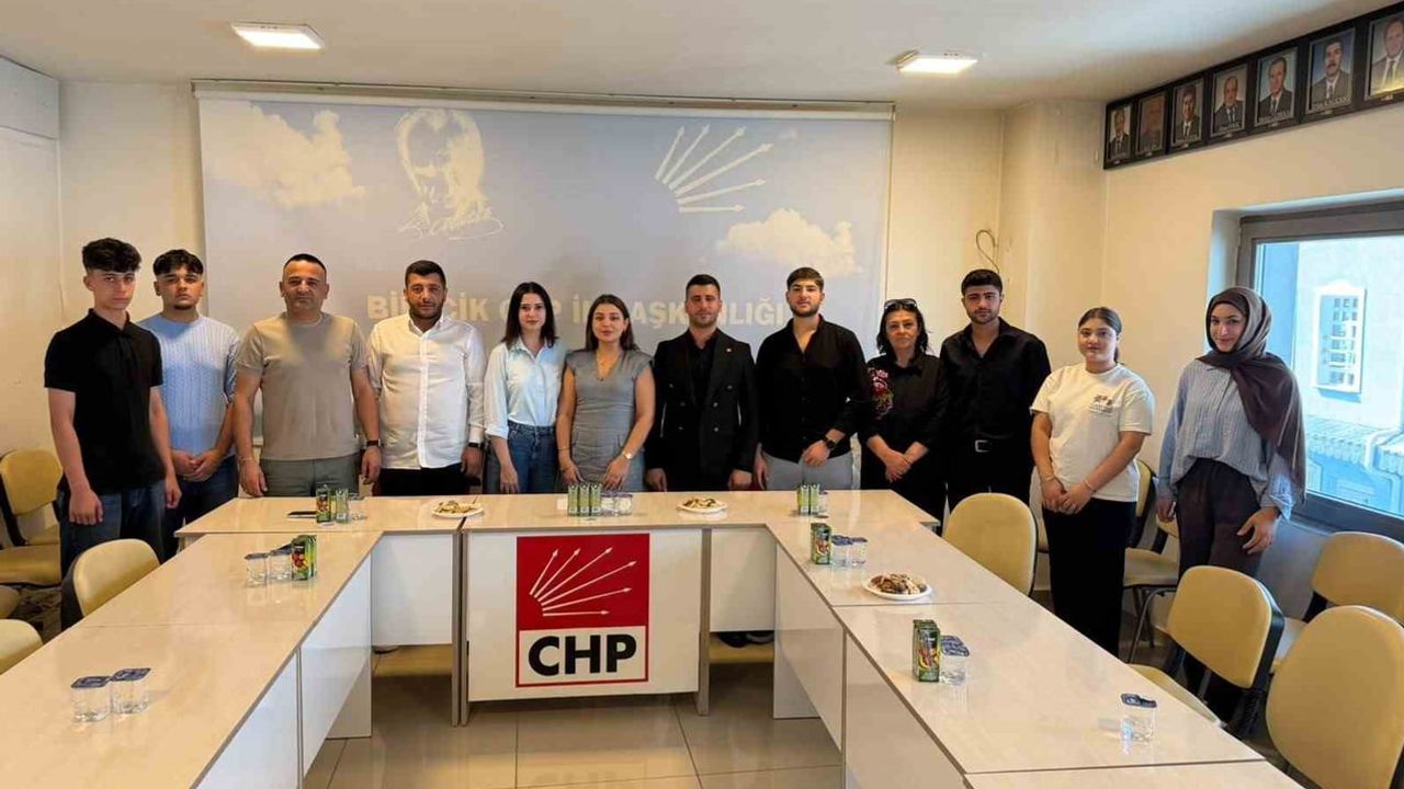 Bilecik'te gençlere çağrı: fikrini paylaş, geleceğe ortak ol