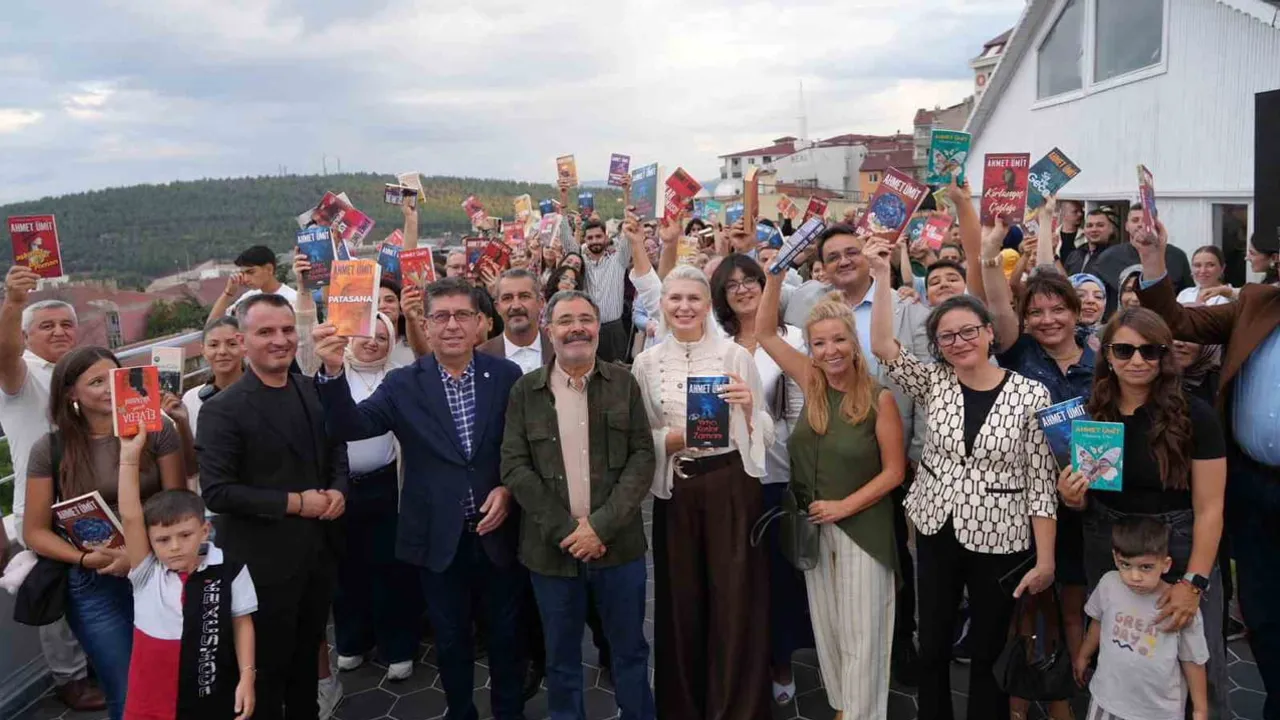 Bilecik'te halk enstitüsü kitap kafesiyle kültüre yeni bir kapı açıldı