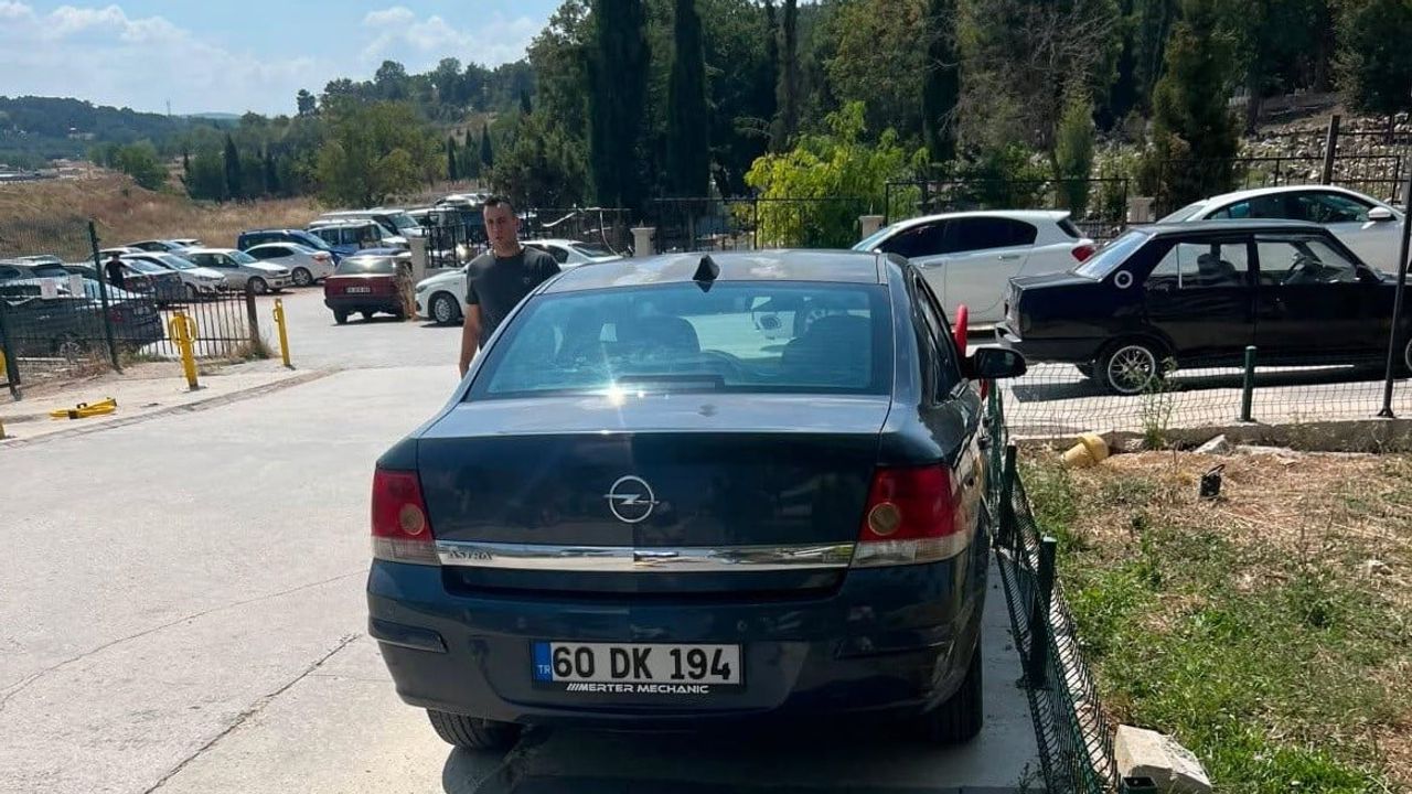Bilecik'te hastane bahçesinde kaldırıma park tepkisi
