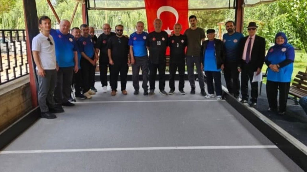 Bilecik'te huzurevi sakinleri boccede centilmenlikle 12-7 kazandı