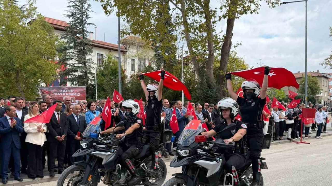 Bilecik’te özgürlük ve birlik sesi: 30 ağustos törenleri anıtta buluştu
