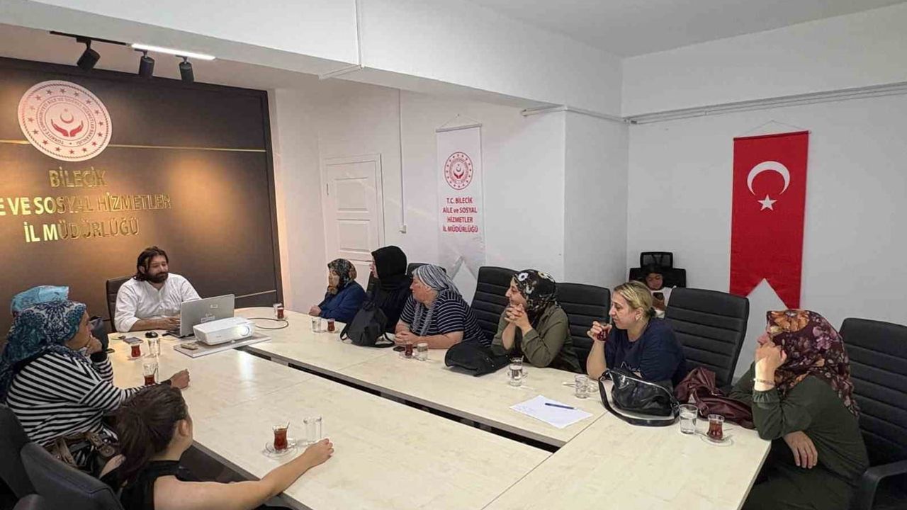 Bilecik'te SED yararlanıcılarına aile odaklı bağımlılık farkındalık eğitimi