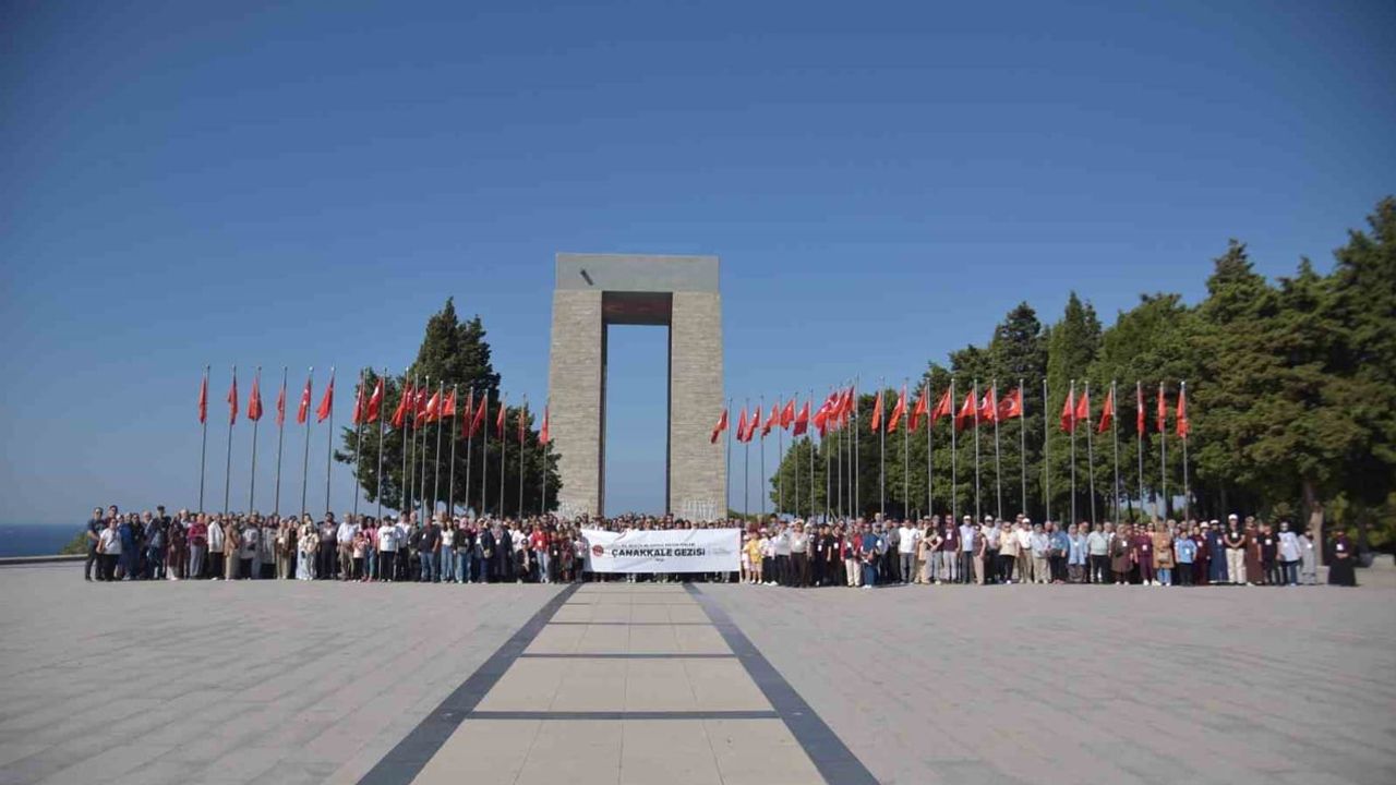 Bilecik'ten yüzlerce kişi 30 ağustos'ta Çanakkale şehitliklerinde buluştu
