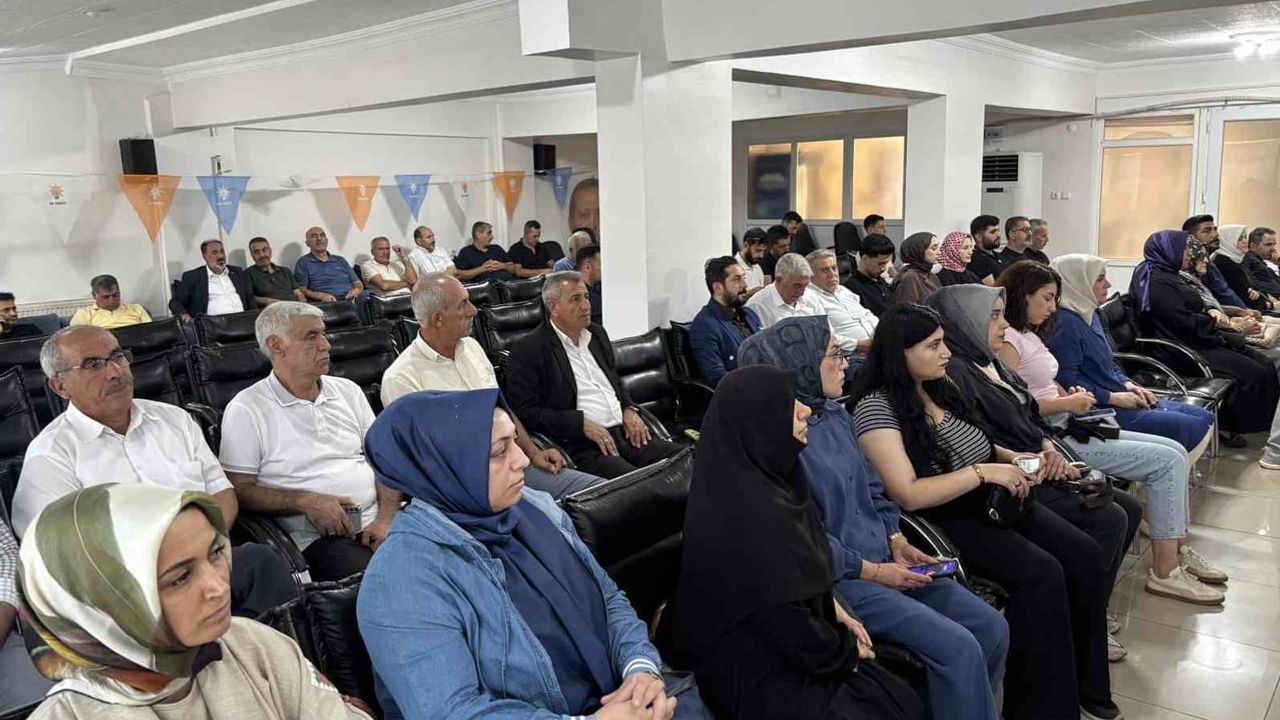 Bingöl'de ak parti 25 yıllık yolculuğunu, yerli üretim ve toplumsal kazanımlarıyla anlattı