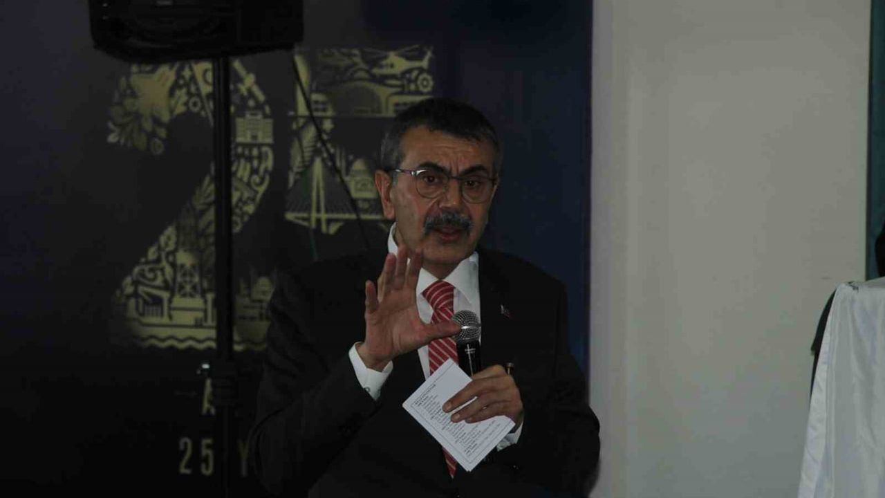 Birlik ve kardeşlik vurgusu: Tekin'den Şırnak'ta çağrı