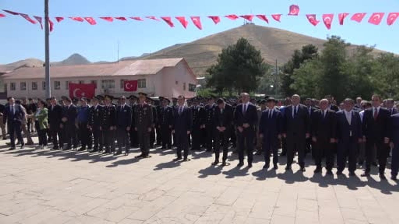 Bitlis'te kurtuluşun 110. yılı birlik ve anma ruhuyla kutlandı