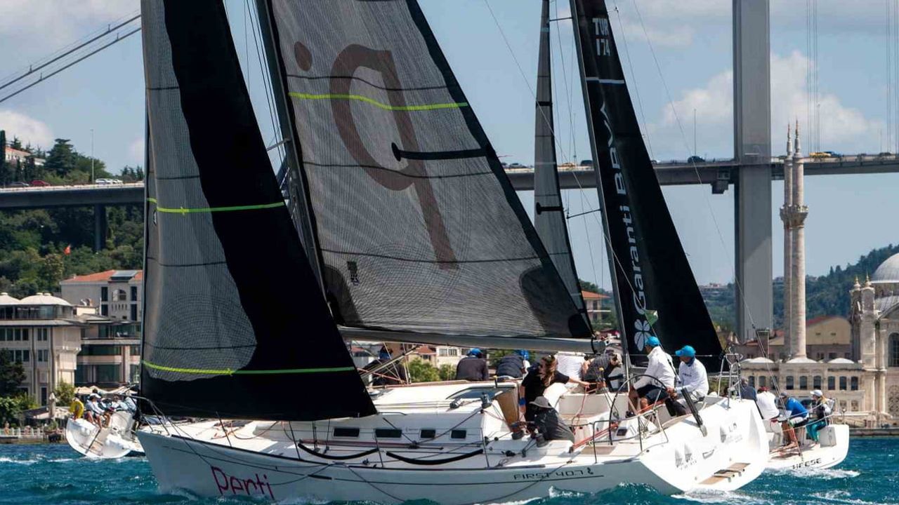 Boğazda rüzgâr ve strateji: TAYK-Eker Olympos Regatta büyük finali tamamlandı