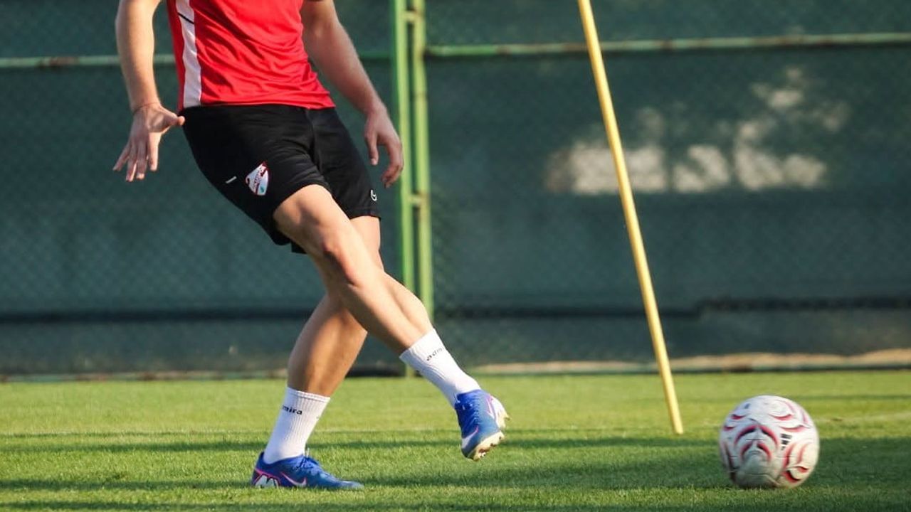 Boluspor hücum hattını Ege Özkayımoğlu ile güçlendirdi