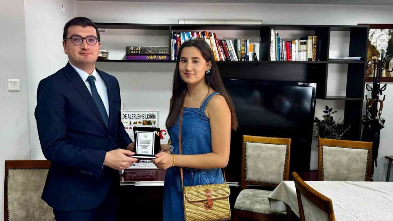 Bozdoğan’da LGS’de dereceye giren öğrenciler törenle ödüllendirildi