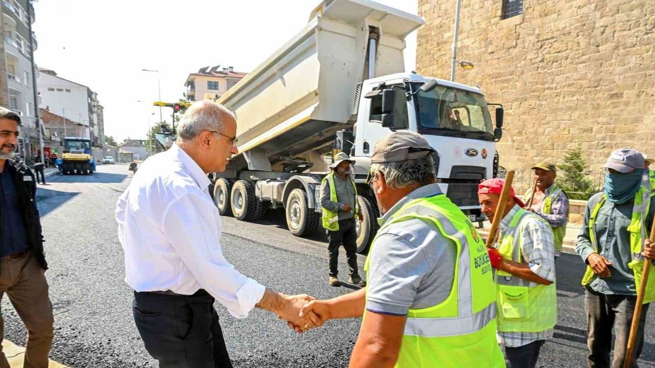 Boztepe caddesi Malatya'nın ulaşım omurgasını güçlendiriyor