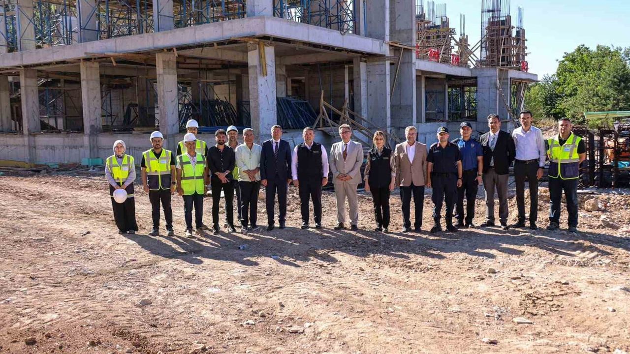 Bozüyük'e 24 sınıflı ilkokul: eğitim altyapısına kapsamlı yatırım