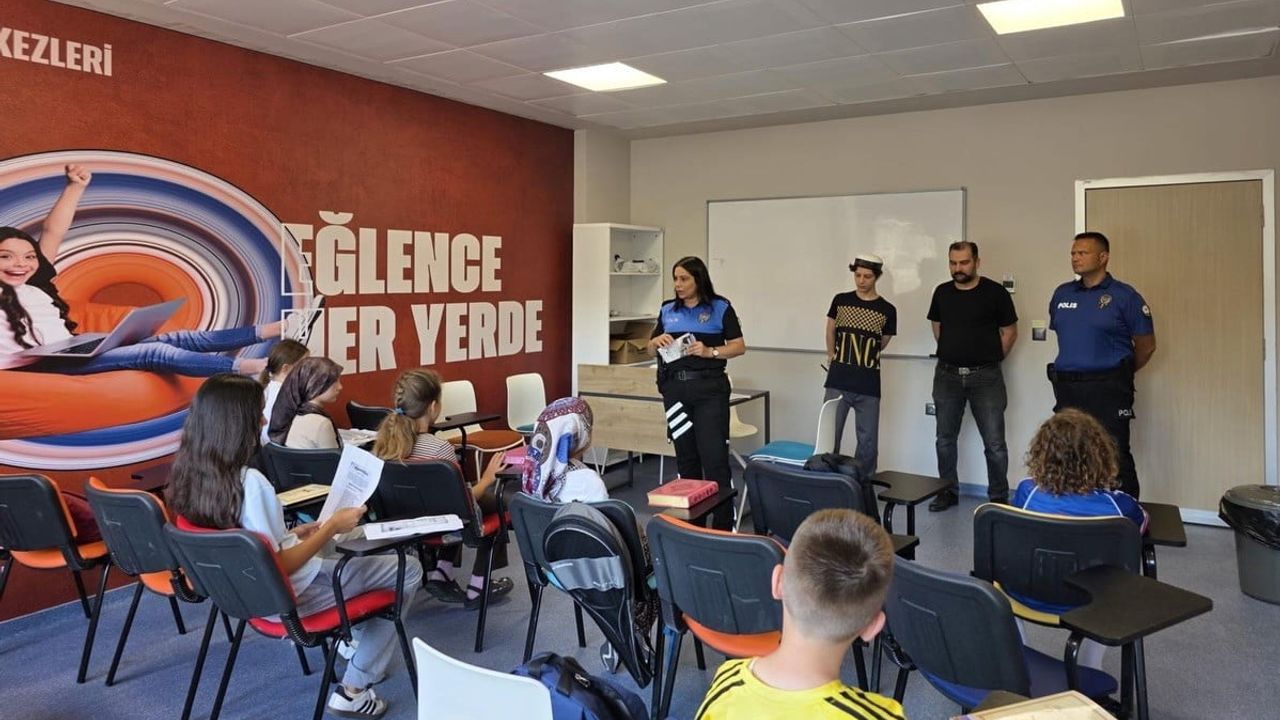 Bozüyük'te gençlere çevrimiçi güvenlik ve 112 acil çağrı eğitimi