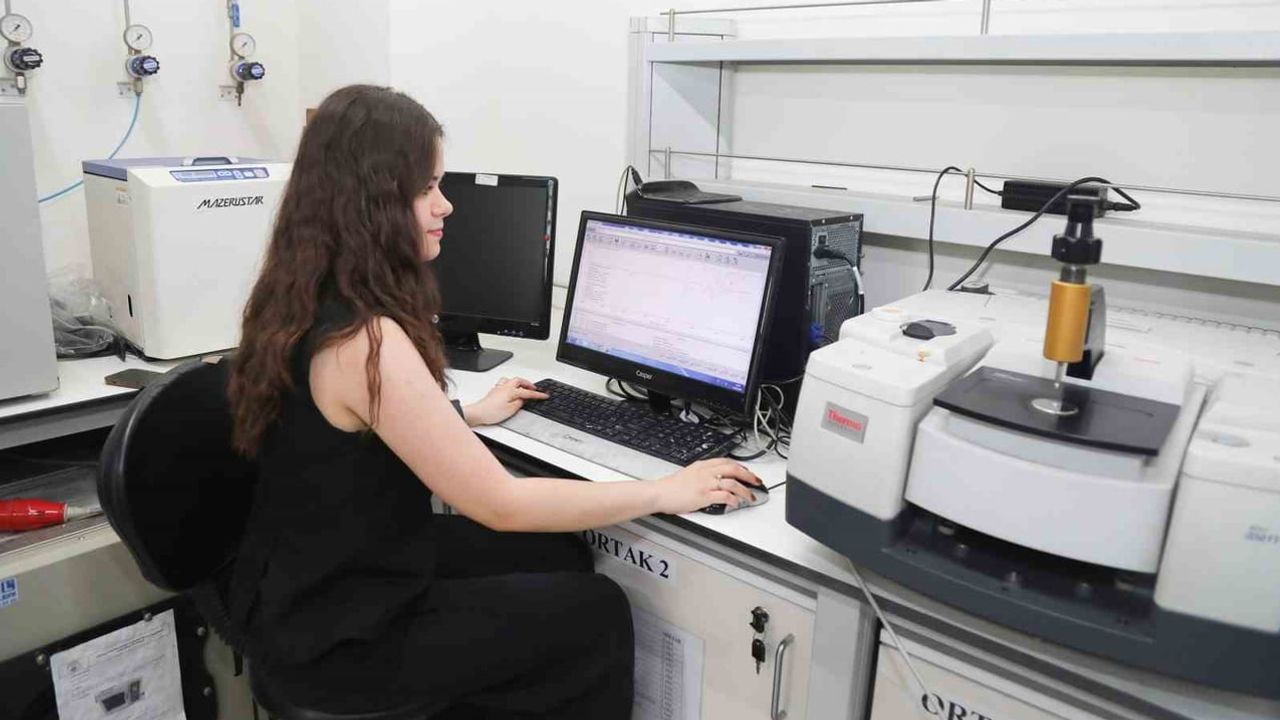 BTÜ ve EPSAN plastikten otomotiv iç trimleri için biyobazlı hafif kompozit atılımı