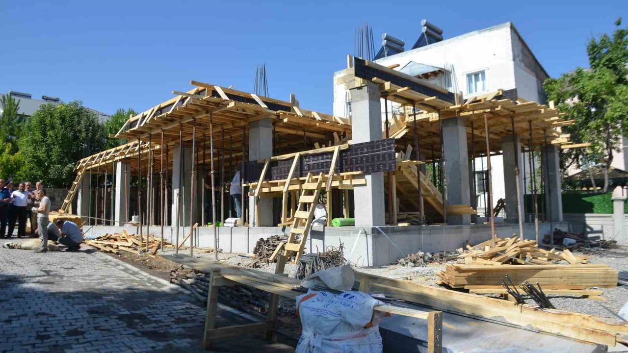 bulanık'ta hayırsever katkısıyla yeni caminin temeli atıldı