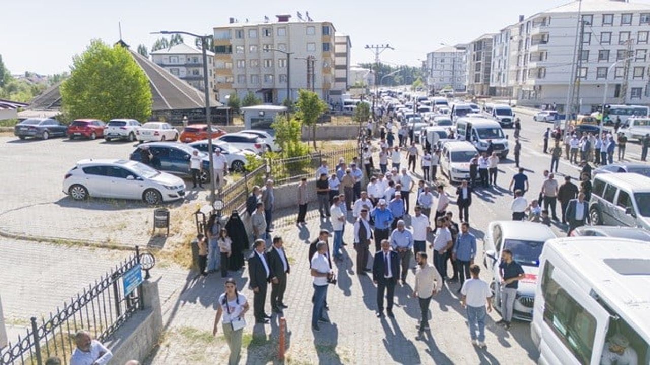 Bulanık'tan Malazgirt'e akın: mirasa sahip çıkan binler