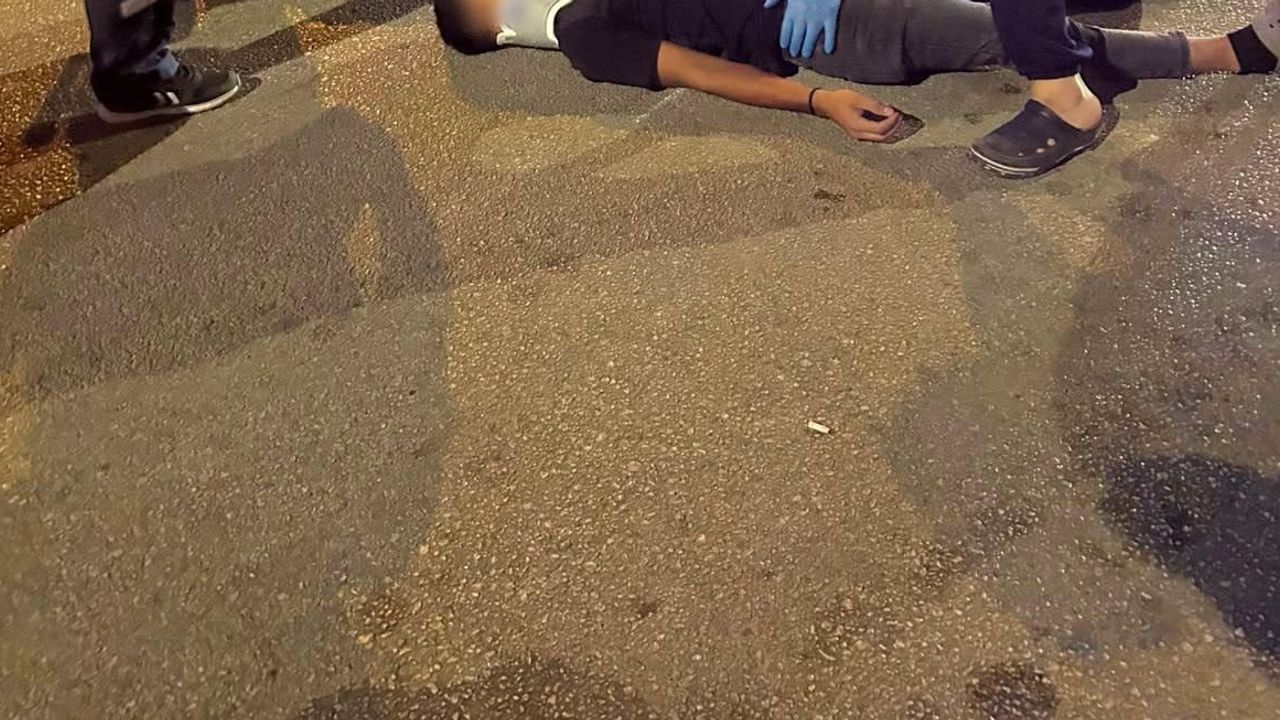 Burdur’da yan yolda çarpışma: motosikletteki iki kişi yaralandı