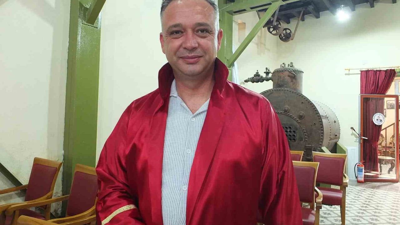 Burhaniye'de yaz sezonunda ayda yüz nikahla hareketlilik