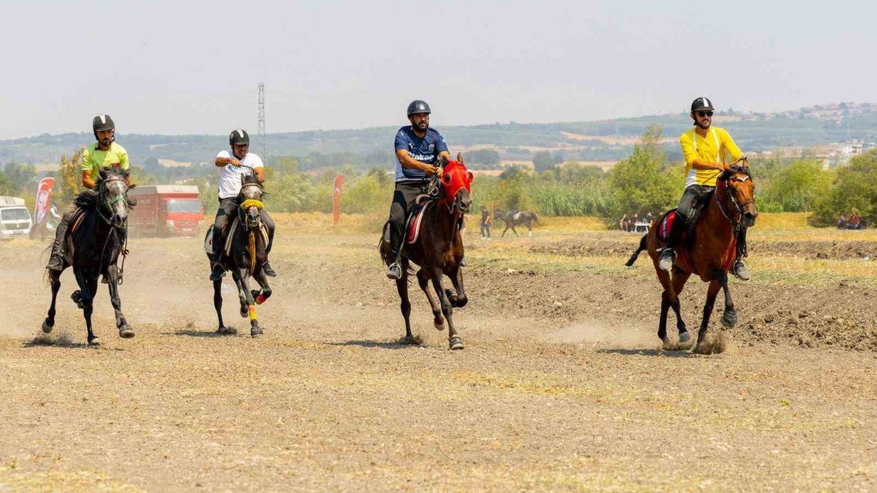 Bursa’da 9 ilden 135 sporcu akçalar’da rahvan kupası için yarıştı
