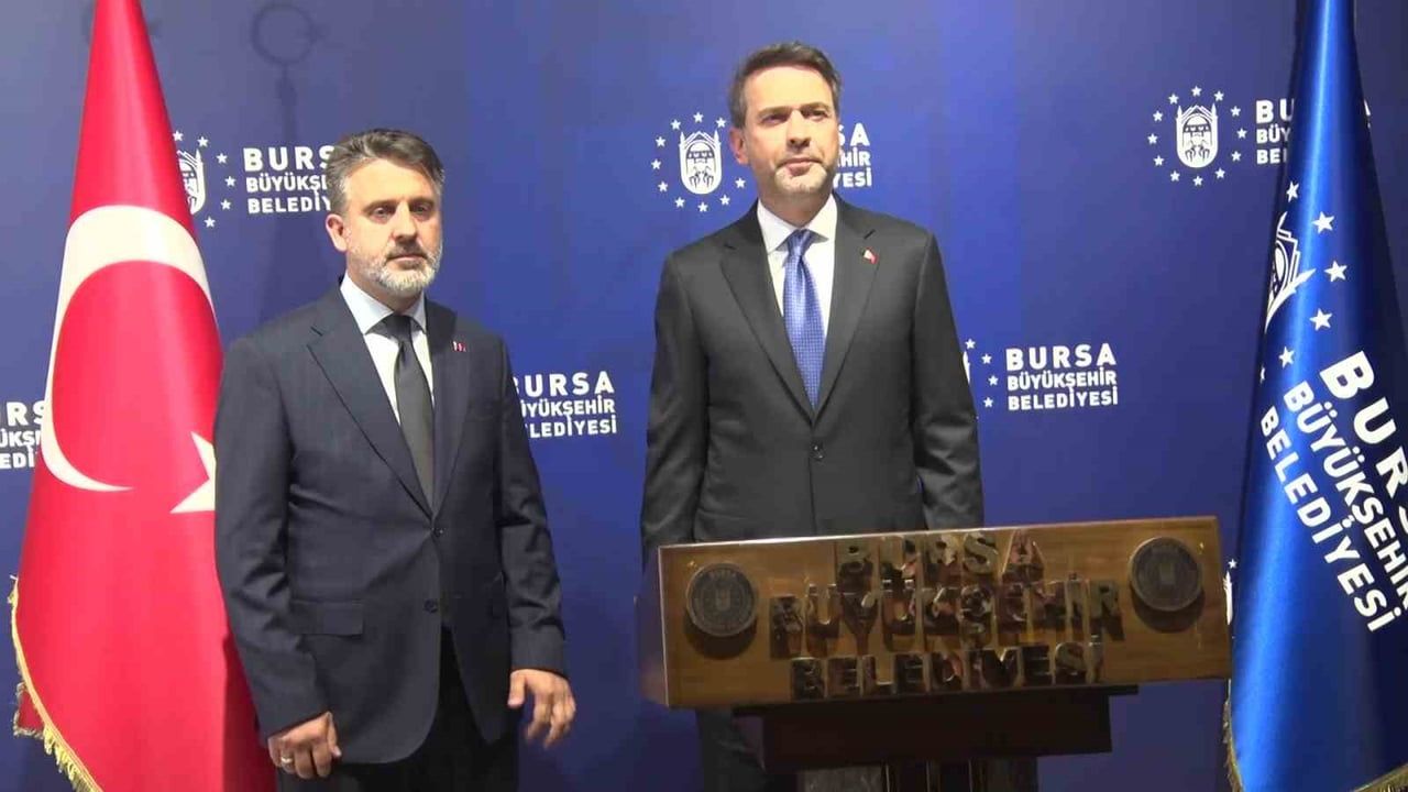 Bursa'da yatırım gündemi: Bayraktar valilikte başladı