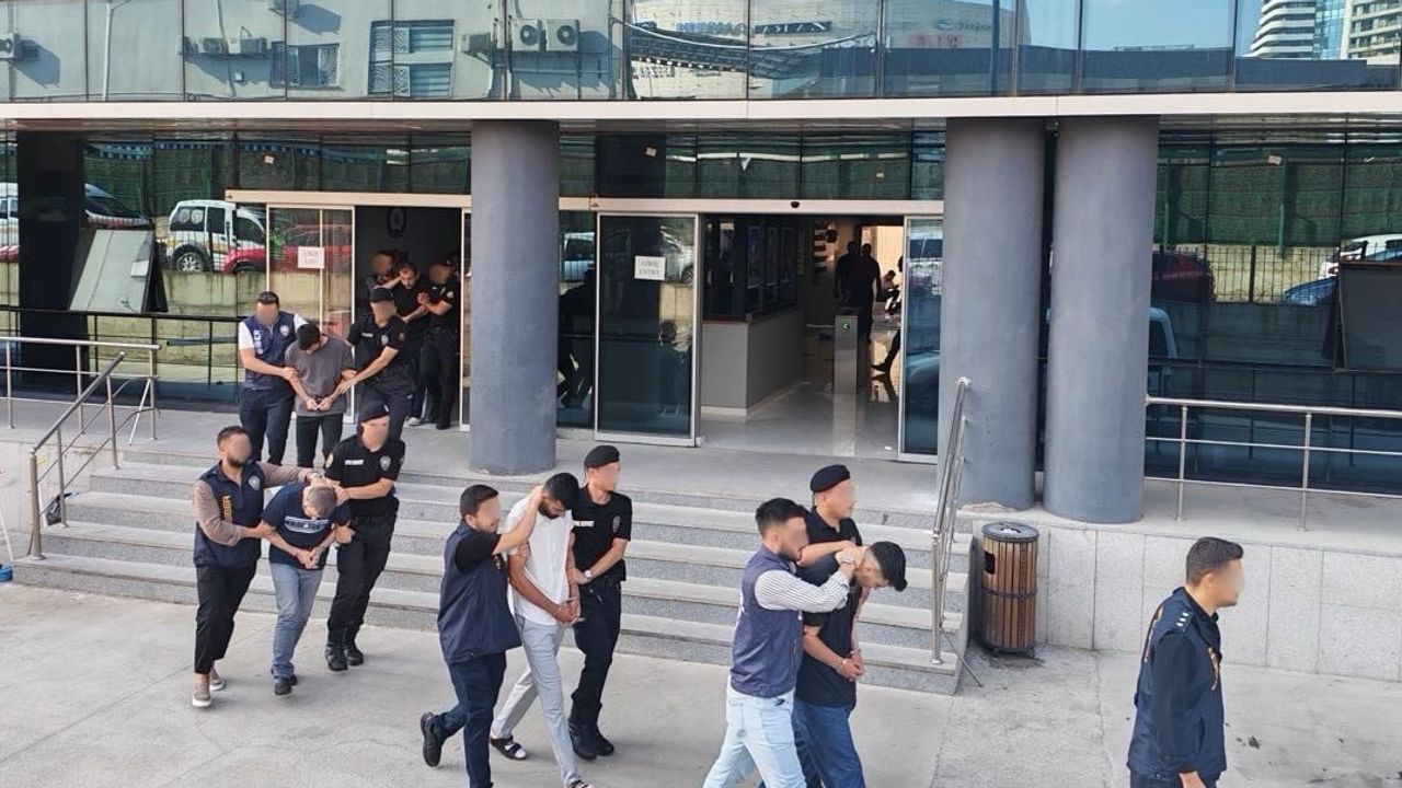 Bursa merkezli dijital yatırım çetesi çökertildi: 8 kişi tutuklandı