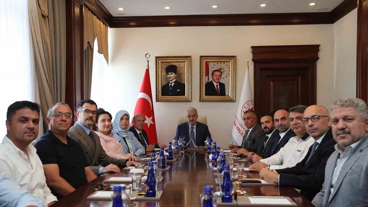 Bursa Ticaret Borsası Mehmet Aydın’ın adını imam hatip ortaokulunda yaşatacak