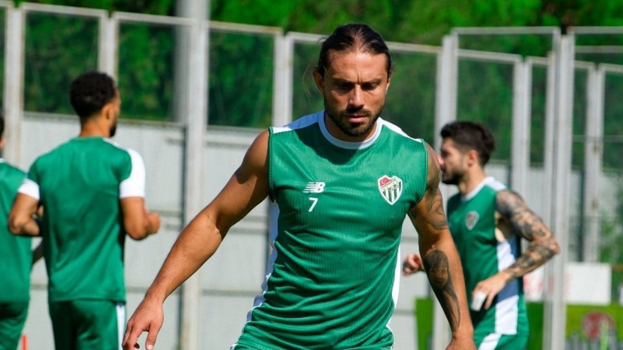 Bursaspor İstanbul yolunda: Karagümrük sınavına hazır
