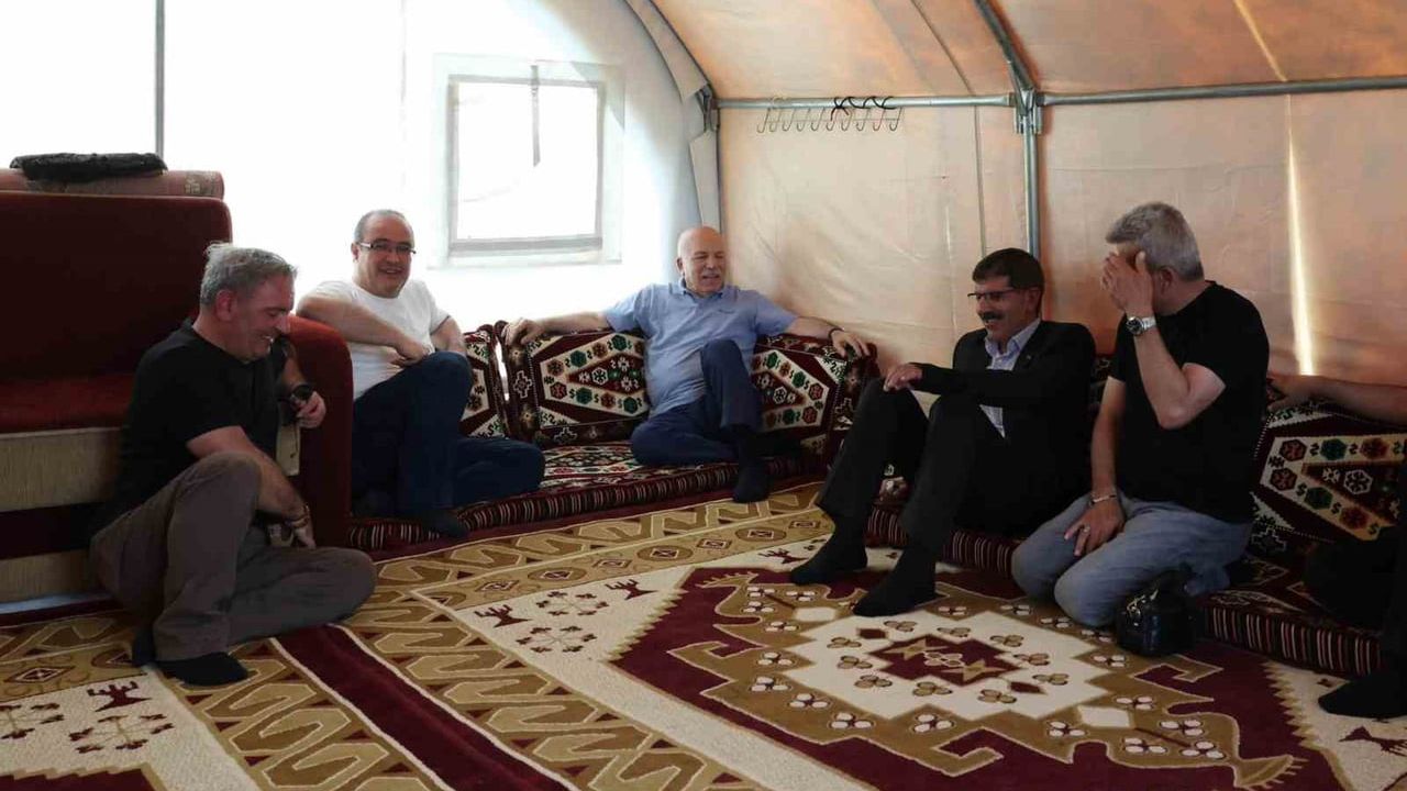 Büyükşehir'den yayla ve kaynak odağı: Sekmen Akdağ'da halkla buluştu