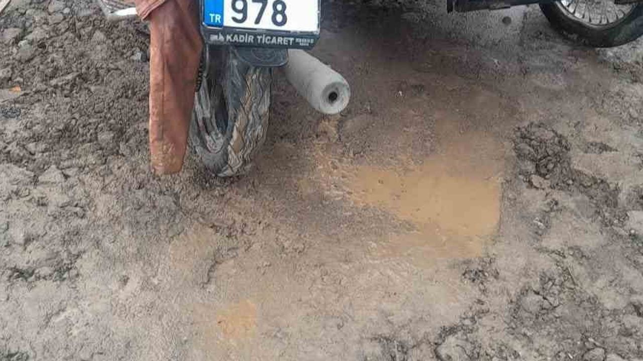 Çamardı'da yağış nedeniyle motosiklet kazası: 2 yaralı
