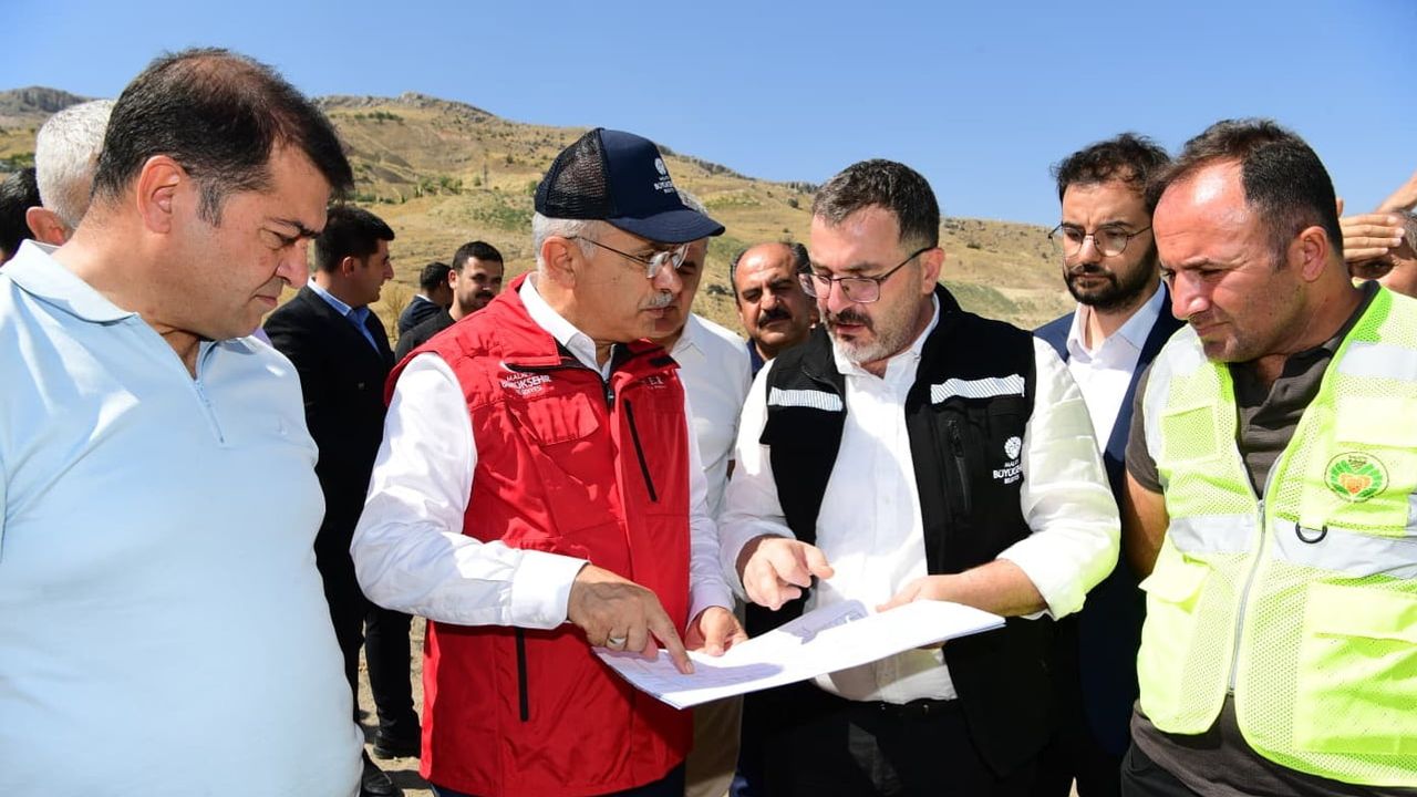 Çamurlu'ya 120 milyon liralık gençlik merkeziyle mahalleye yeni yaşam alanı