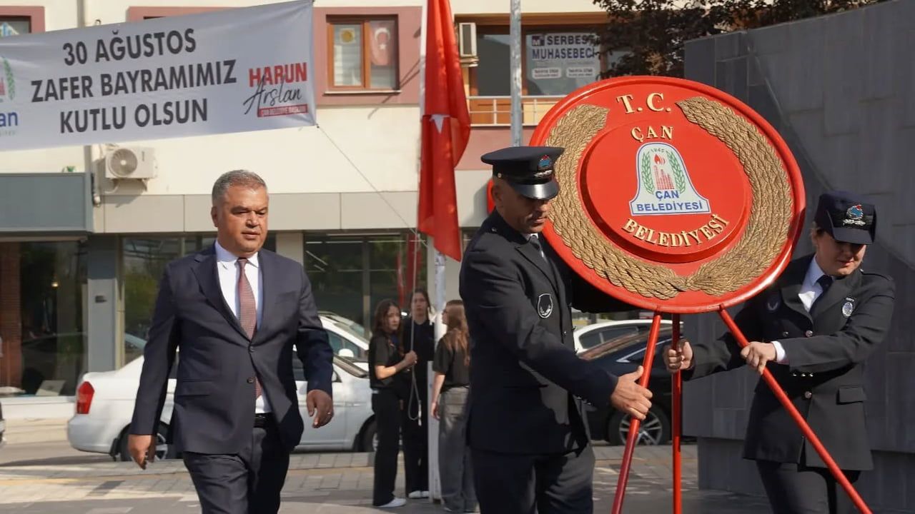 Çan’da birlik ve coşku içinde 30 Ağustos anma törenleri