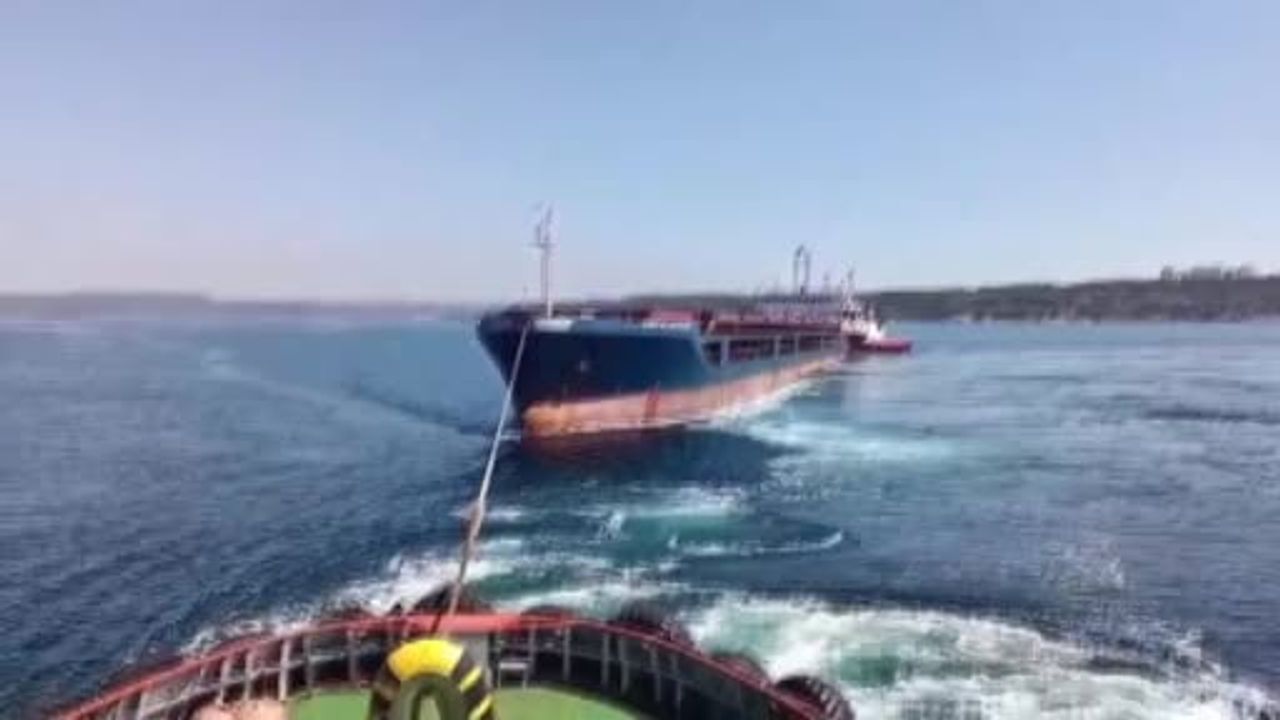 Çanakkale boğazı'nda makine arızası: Kapitan Shyriagin karanlık liman'a demirletildi