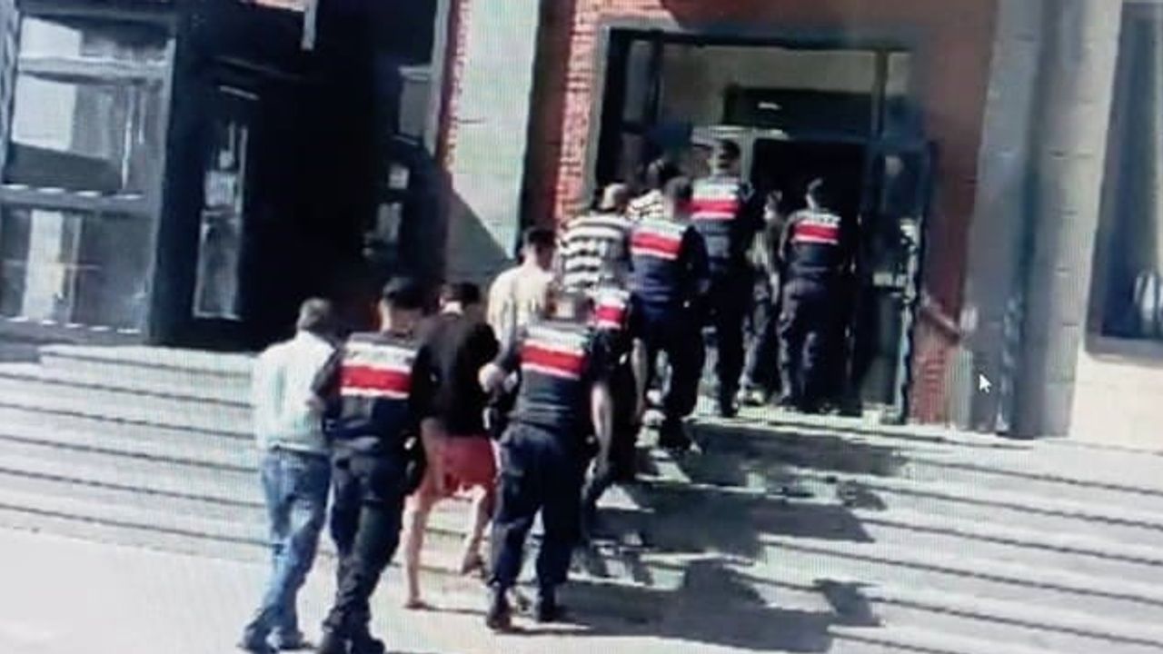 Çanakkale’de altı operasyonda 59 düzensiz göçmen yakalandı, 4 organizatör tutuklandı