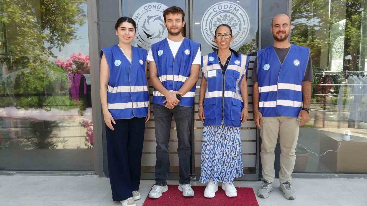 Çanakkale'de ÇOMÜ destek merkezinin misafiri: tilki kamerada