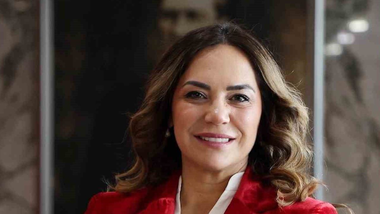 Candan Yüceer seçilmiş iradeye itiraz ederek CHP'den ayrıldı, YENİ Parti'ye geçti