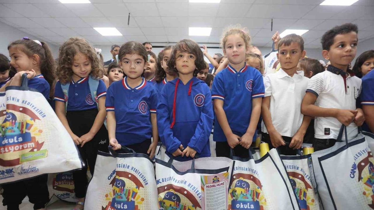 Canik'ten okula ilk adımda destek: tüm birinci sınıf öğrencilere çanta ve kırtasiye