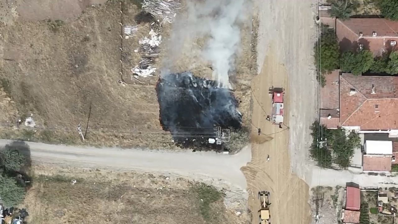 Çankırı'da yol kenarındaki örtü yangını trafoya ulaşmadan söndürüldü