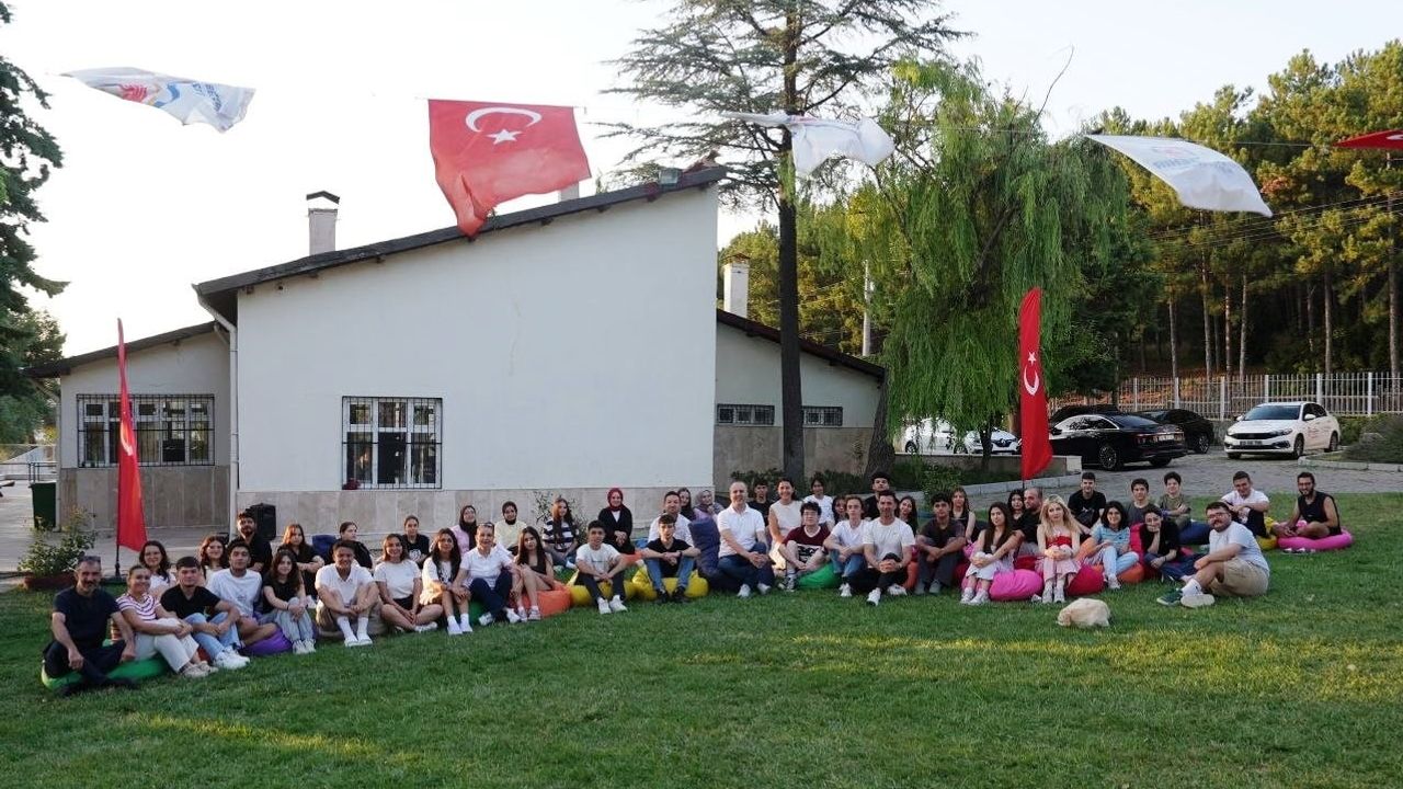 Cankurtaran kampı gençlere doğada öğrenme ve paylaşma fırsatı sundu