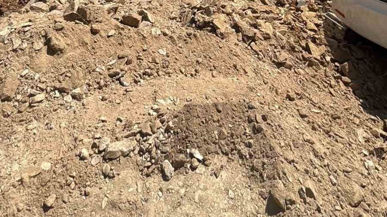Çatalmeşe'de hafriyat çökmesi: komşu bina tedbirle boşaltıldı
