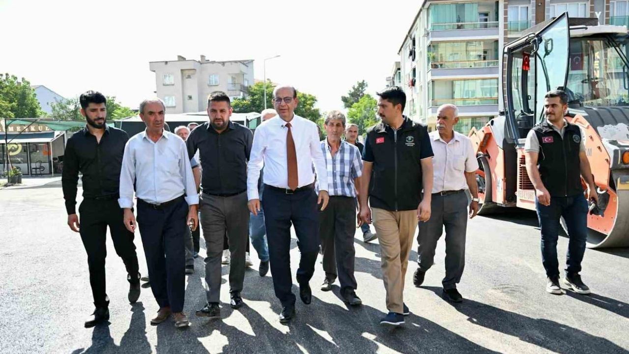 Çavuşoğlu mahallesinde 1.500 ton sıcak asfaltla ulaşımda konfor ve güvenlik hedefi